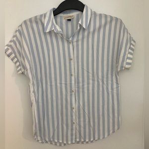 Universal Thread Striped Button Down Shirt